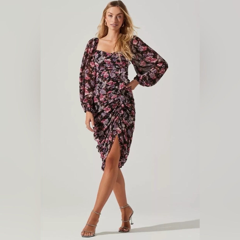 ASTR floral ruched midi dress